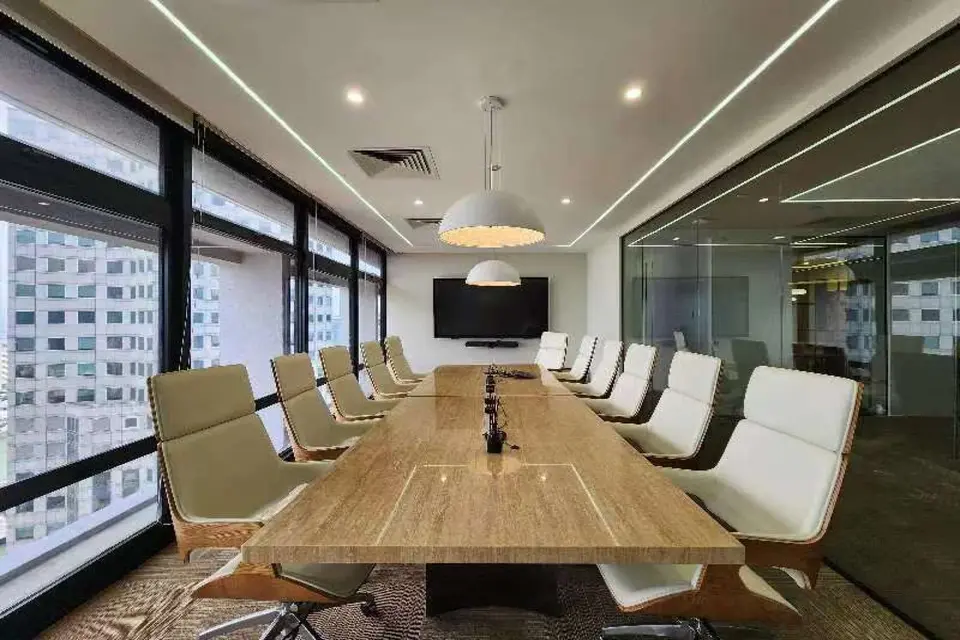 Superior Meeting Room