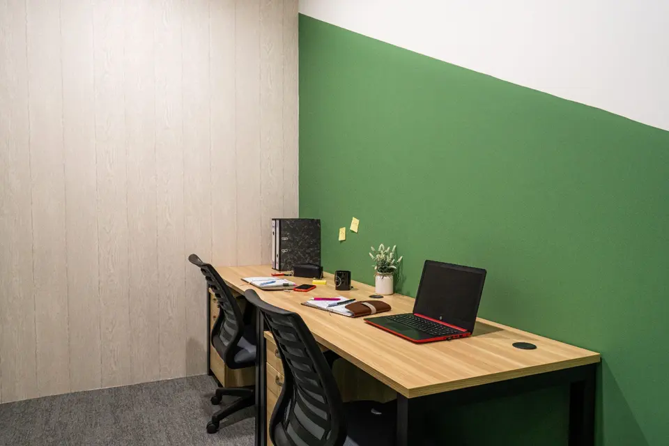 1 Pax Day Office