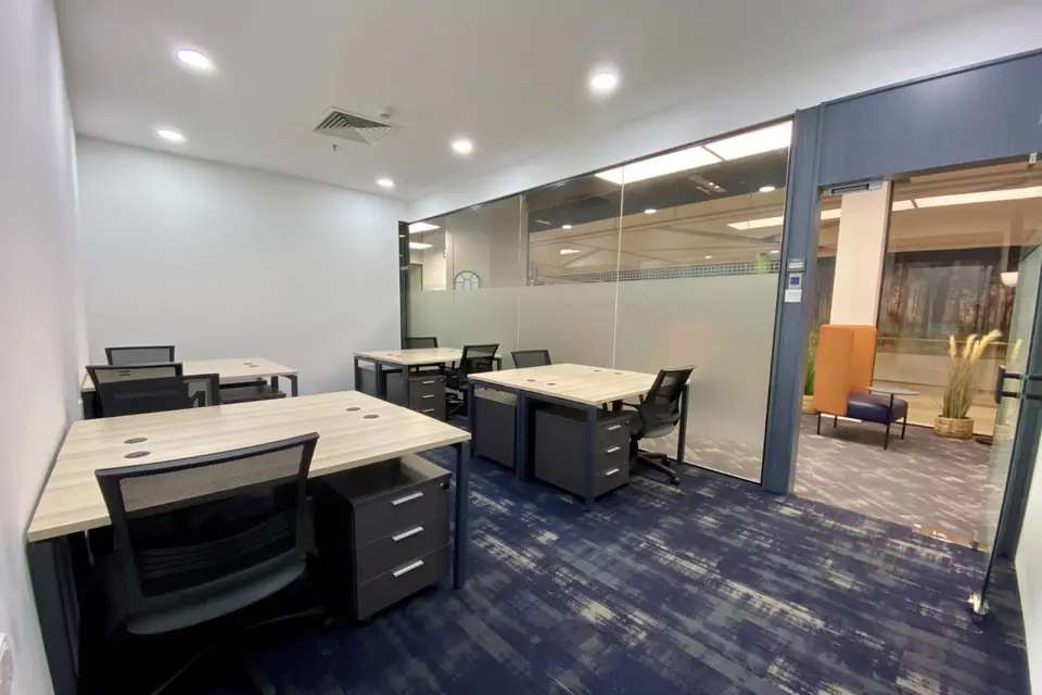 7 Pax Day Office