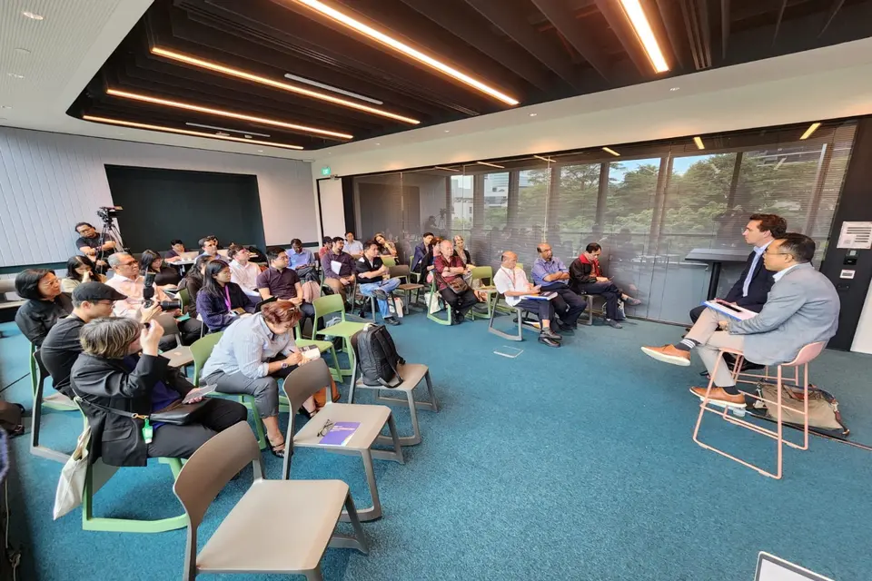 Board Room (Unicorn)