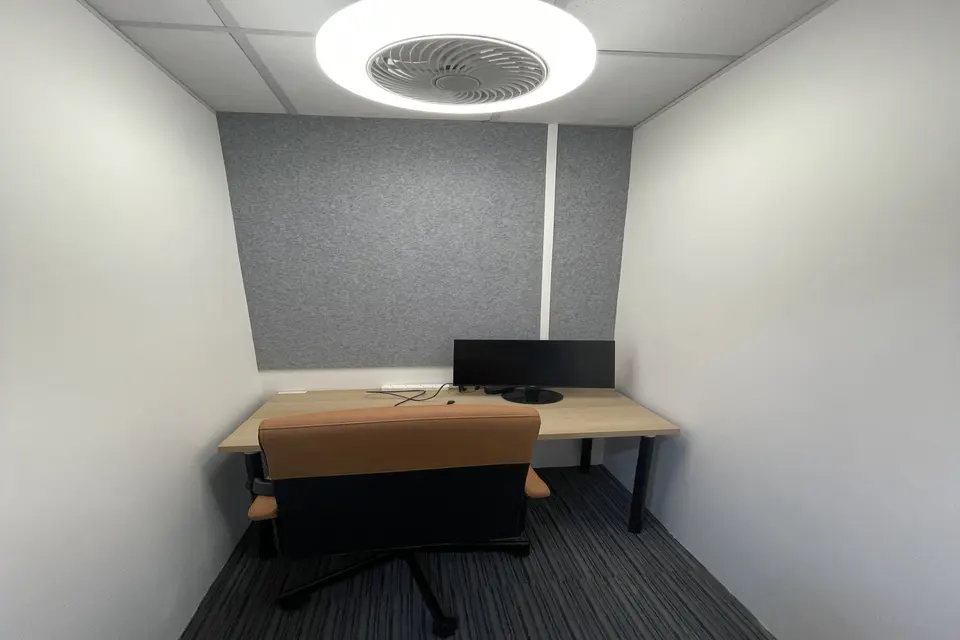 1 Person Private Office (with Monitor)