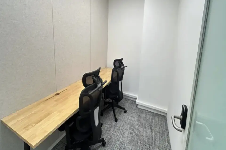 BDN 2 pax Day Office