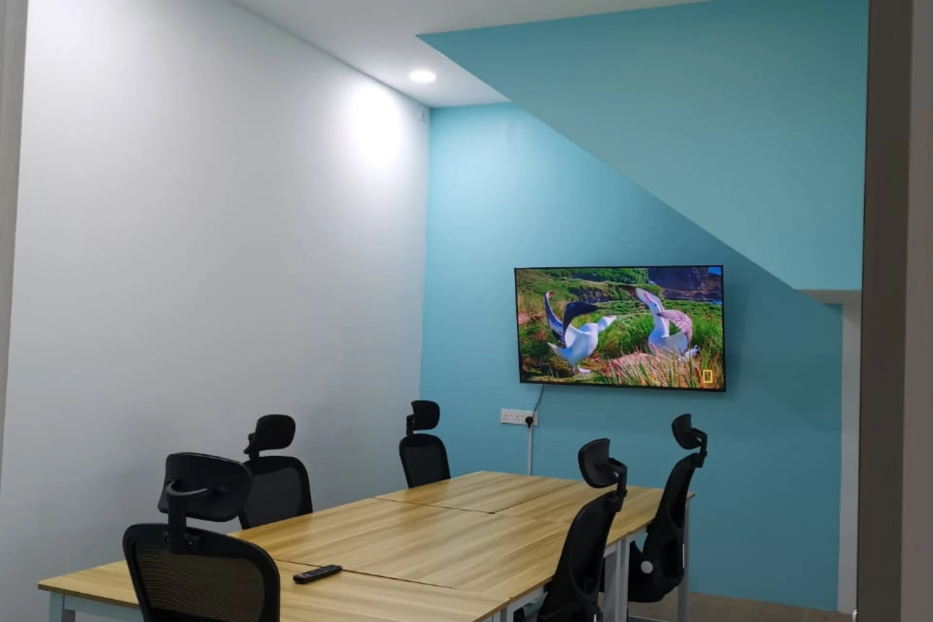 Meeting Room for 6 pax