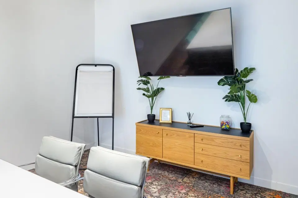 Meeting Room 1 (20)