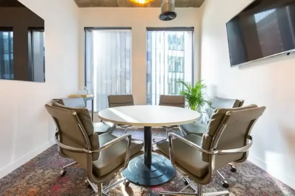 Meeting Room 2 (6)