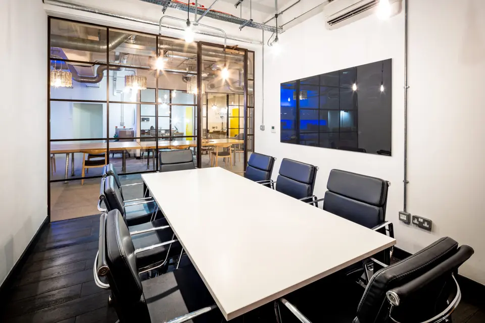 Meeting Room 2 (8)
