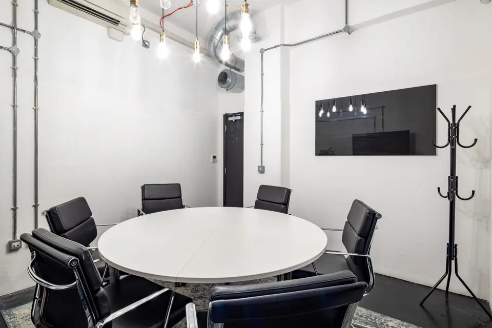 Meeting Room 3 (6)