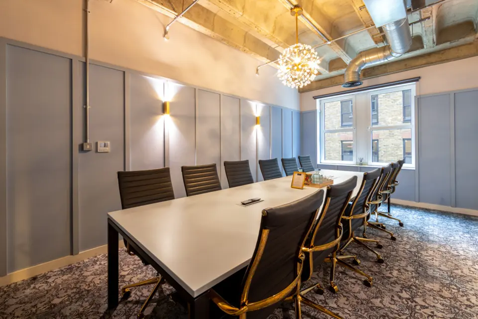 Boardroom (12)