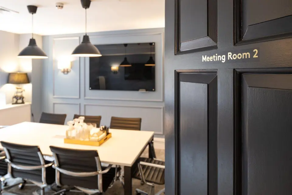 Meeting Room 2 (8)