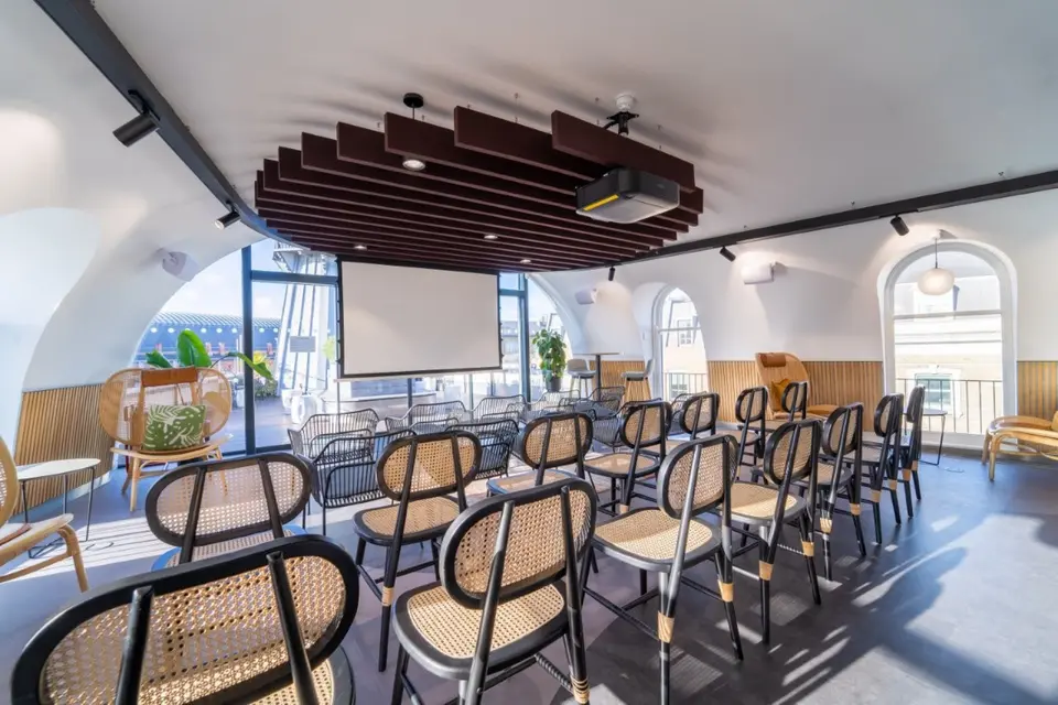 Roof Terrace (40)