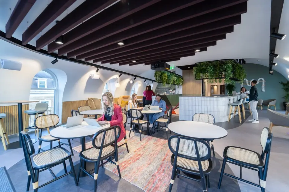 Roof Terrace (40)