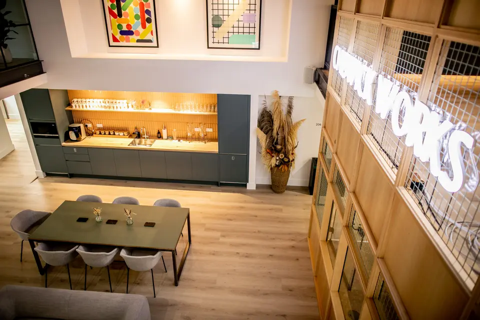 Day office for up to 4 people