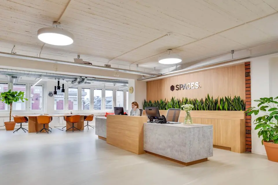 3656